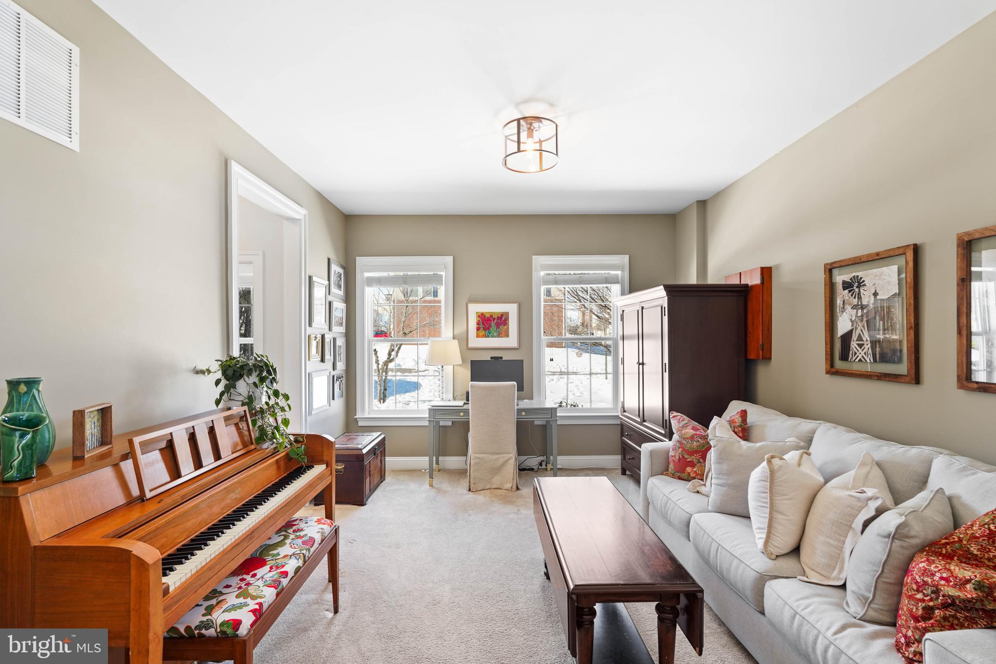 OAKLAWN - Residential