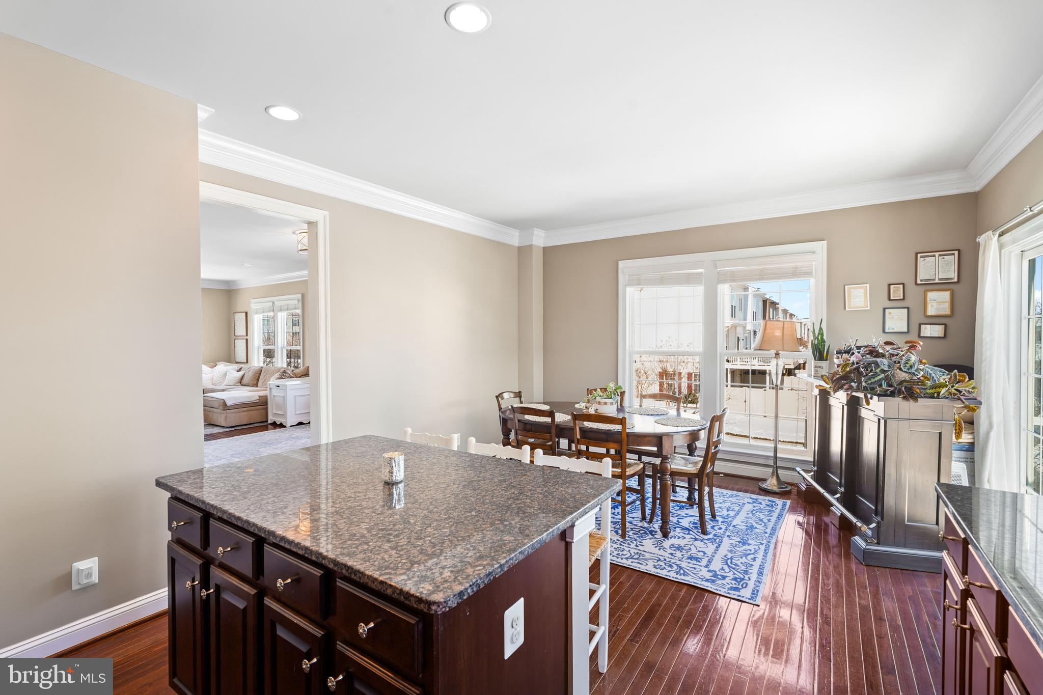 OAKLAWN - Residential