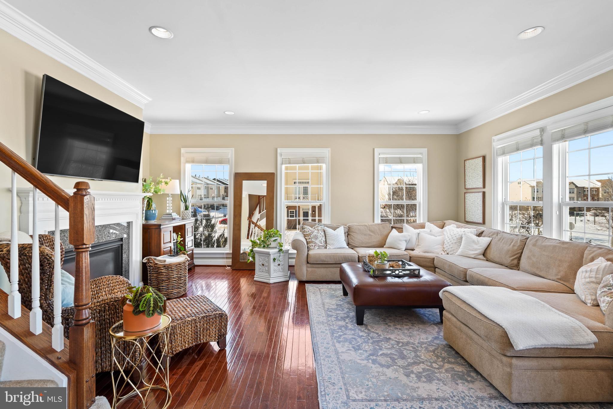 OAKLAWN - Residential