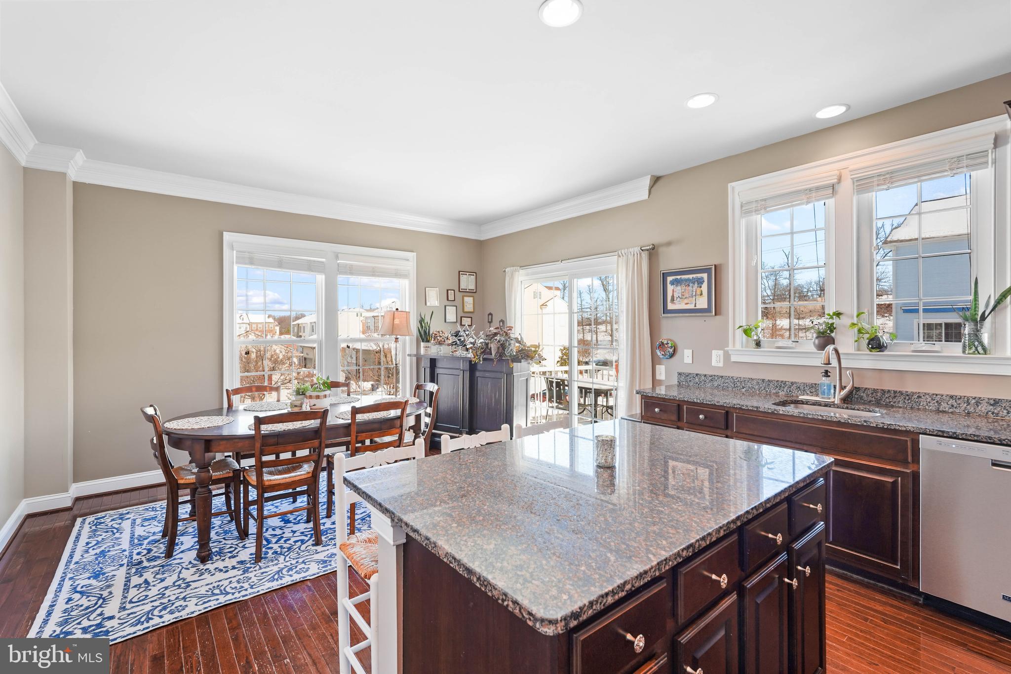 OAKLAWN - Residential