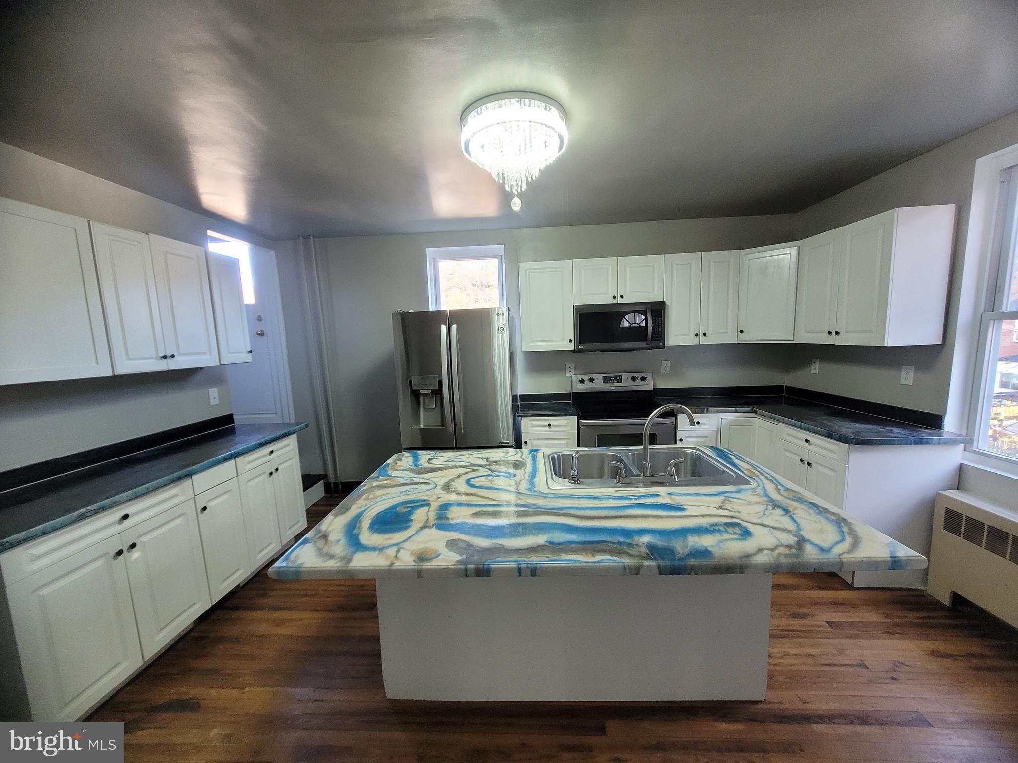 NORTH END - Residential