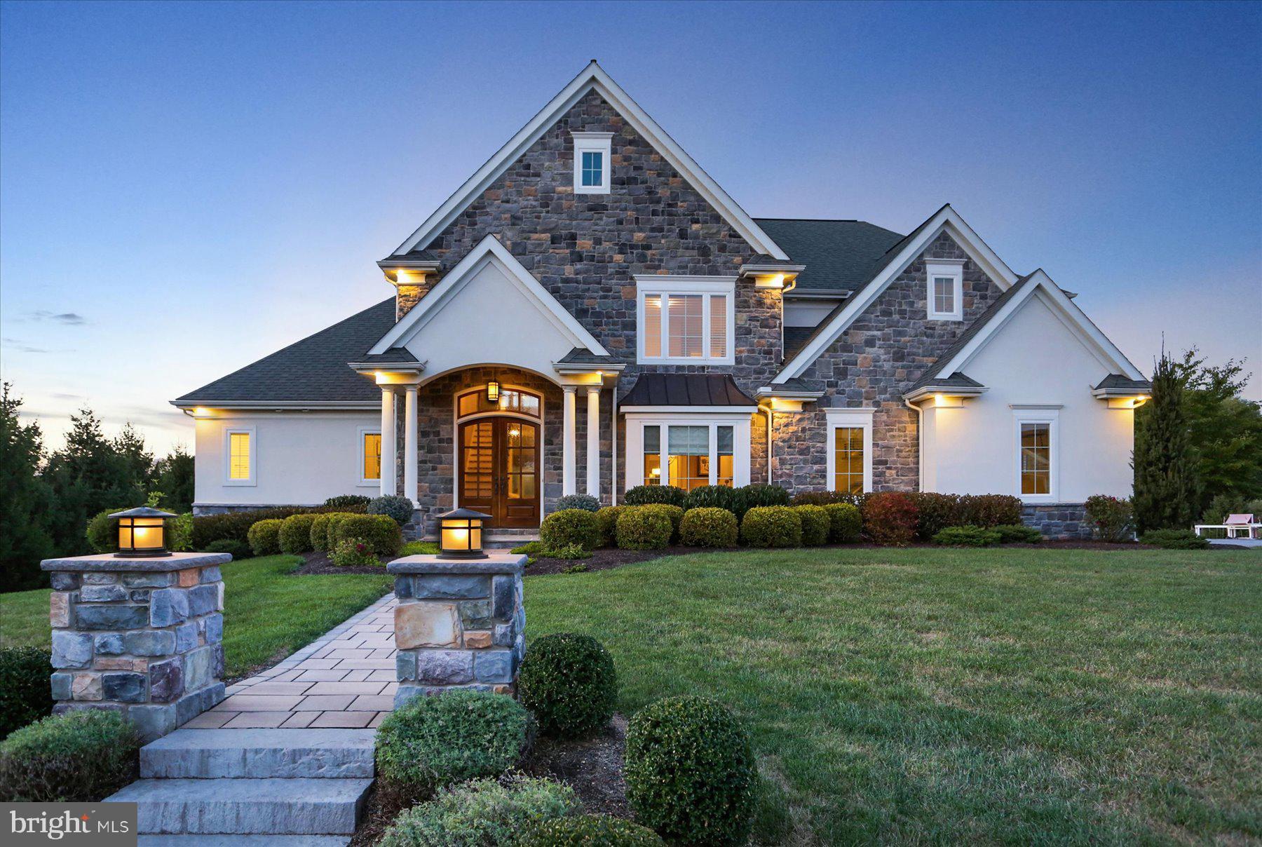 WINDING HILLS - Residential