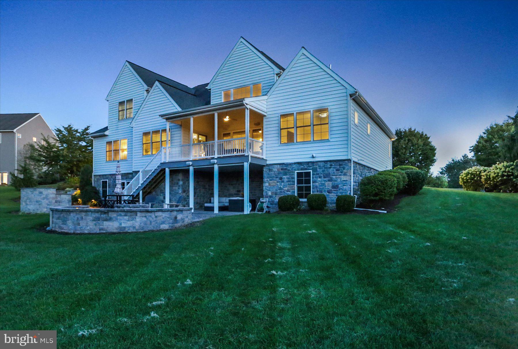 WINDING HILLS - Residential