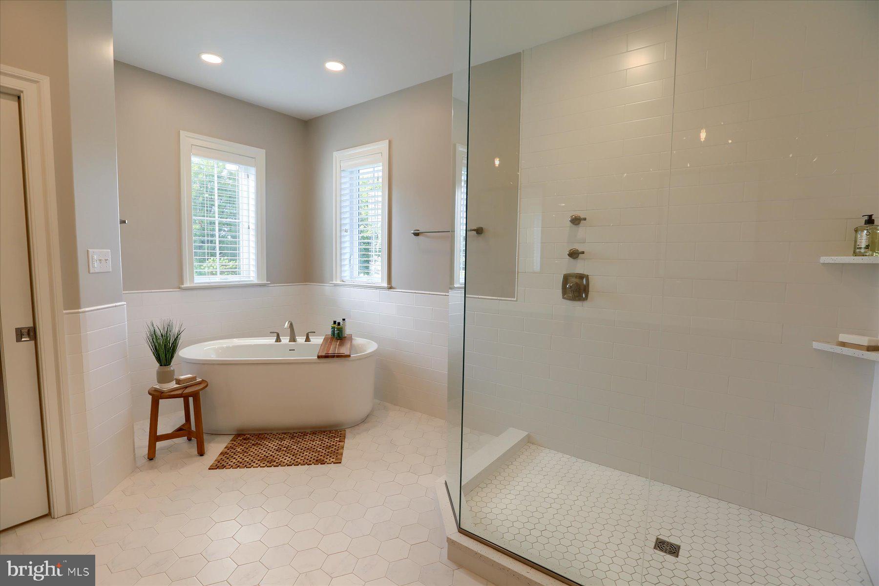 WINDING HILLS - Residential