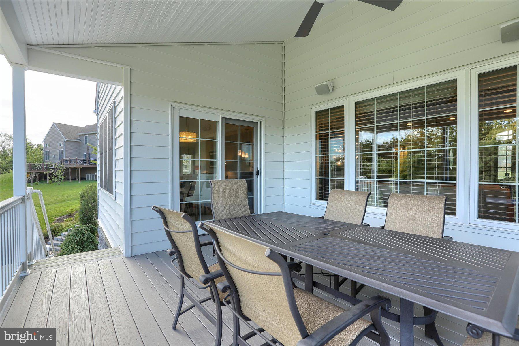 WINDING HILLS - Residential