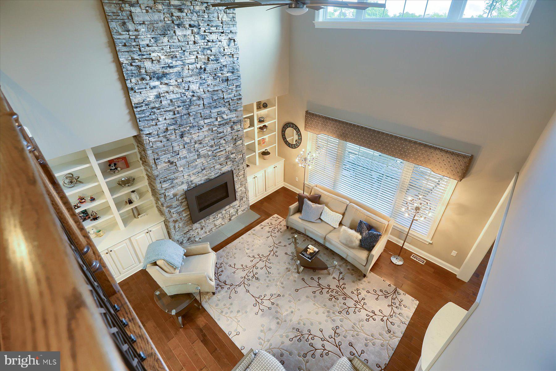 WINDING HILLS - Residential