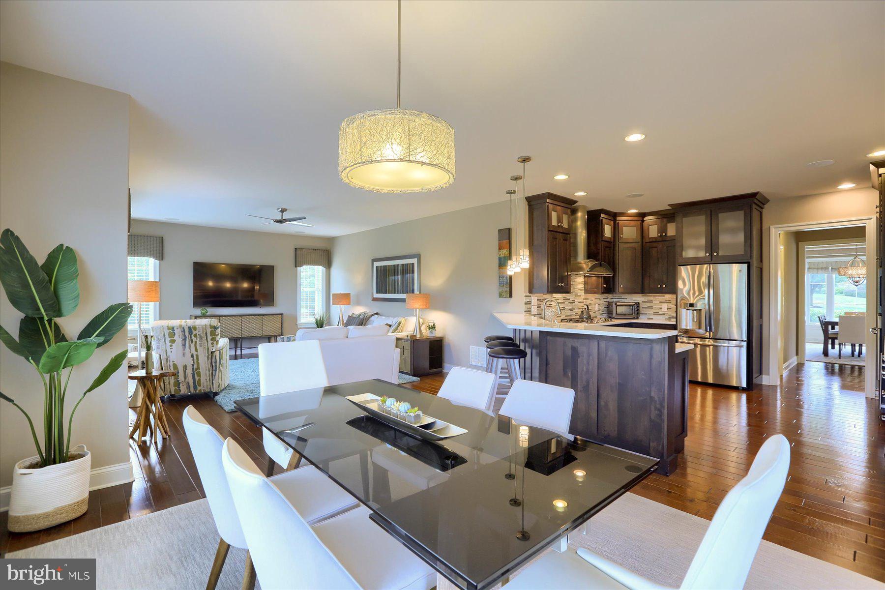 WINDING HILLS - Residential