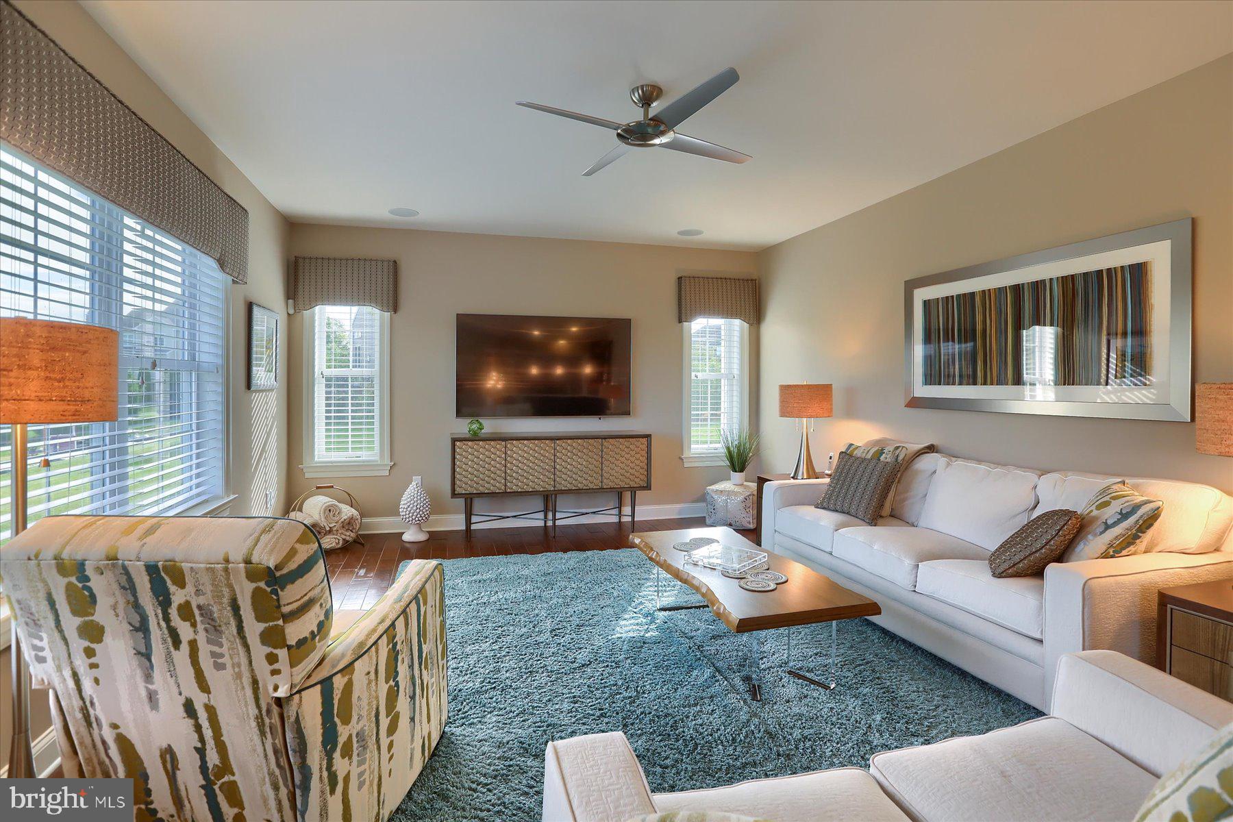 WINDING HILLS - Residential