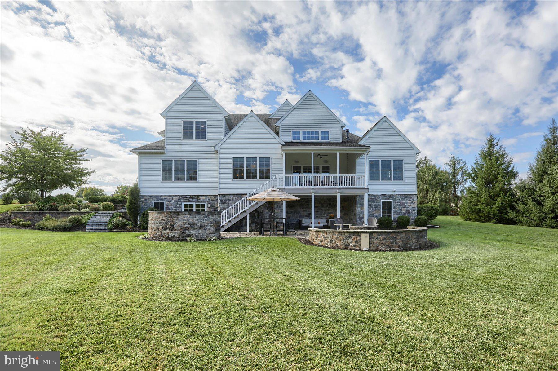 WINDING HILLS - Residential
