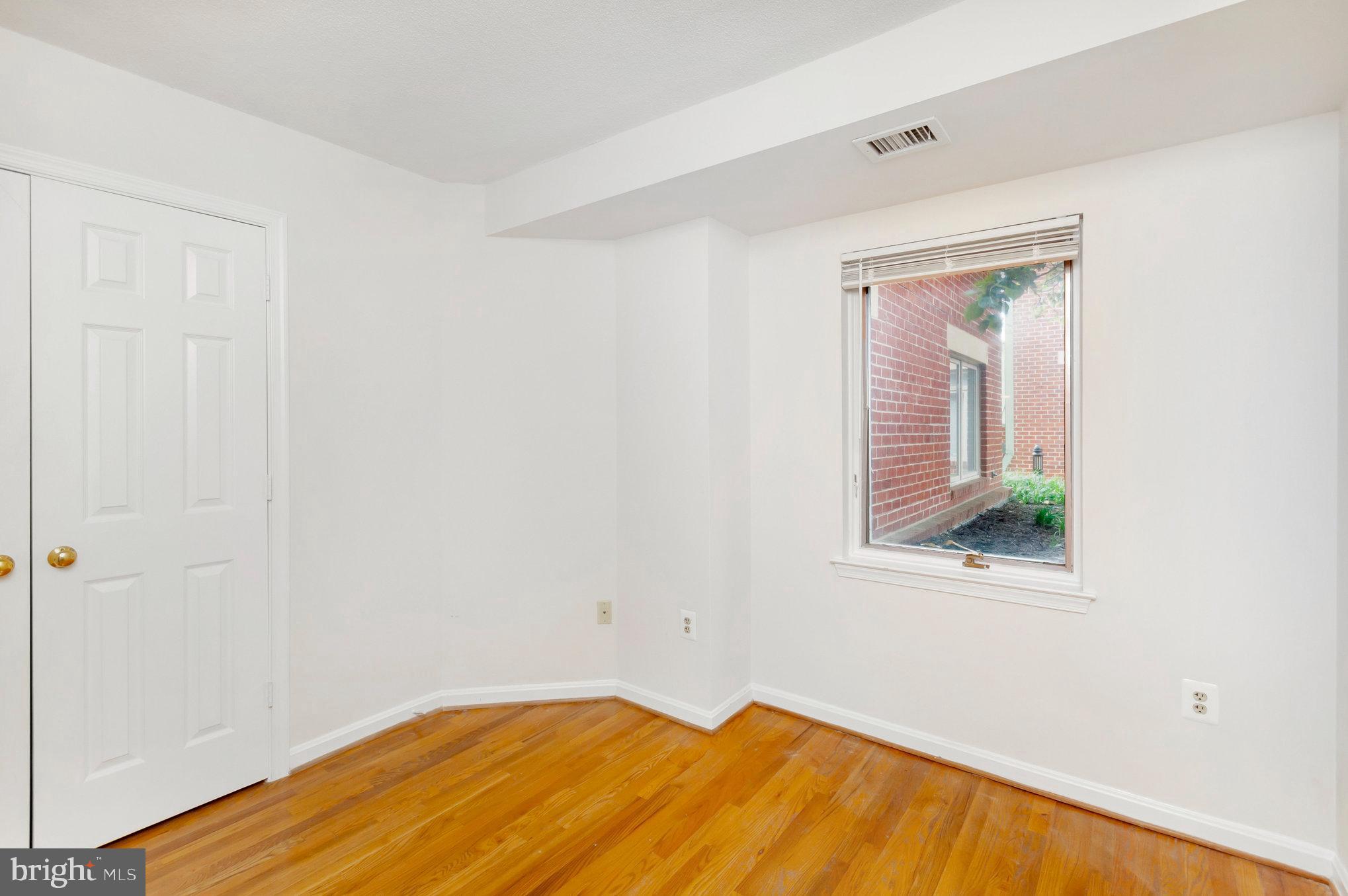 COLECROFT - Residential Lease