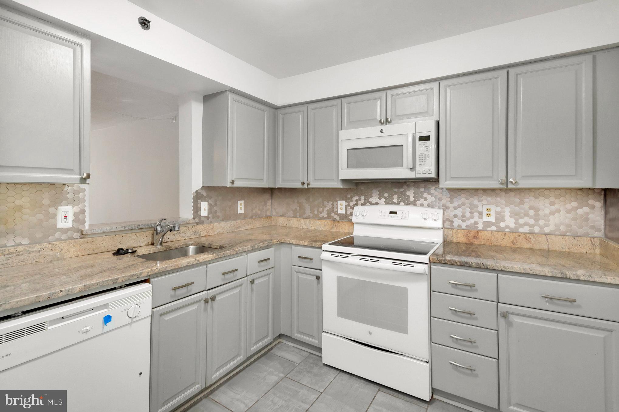 COLECROFT - Residential Lease