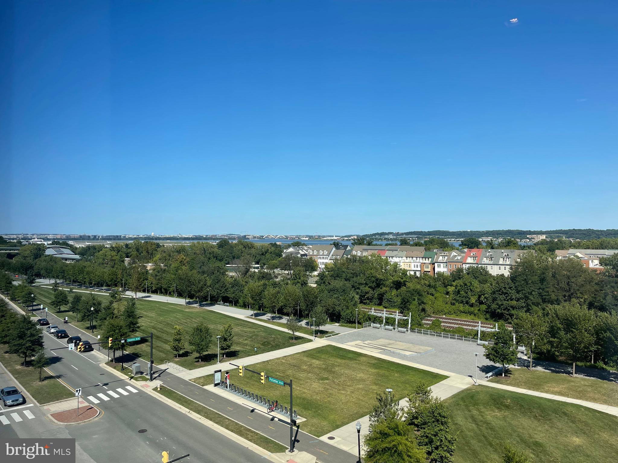 POTOMAC YARD - Residential Lease