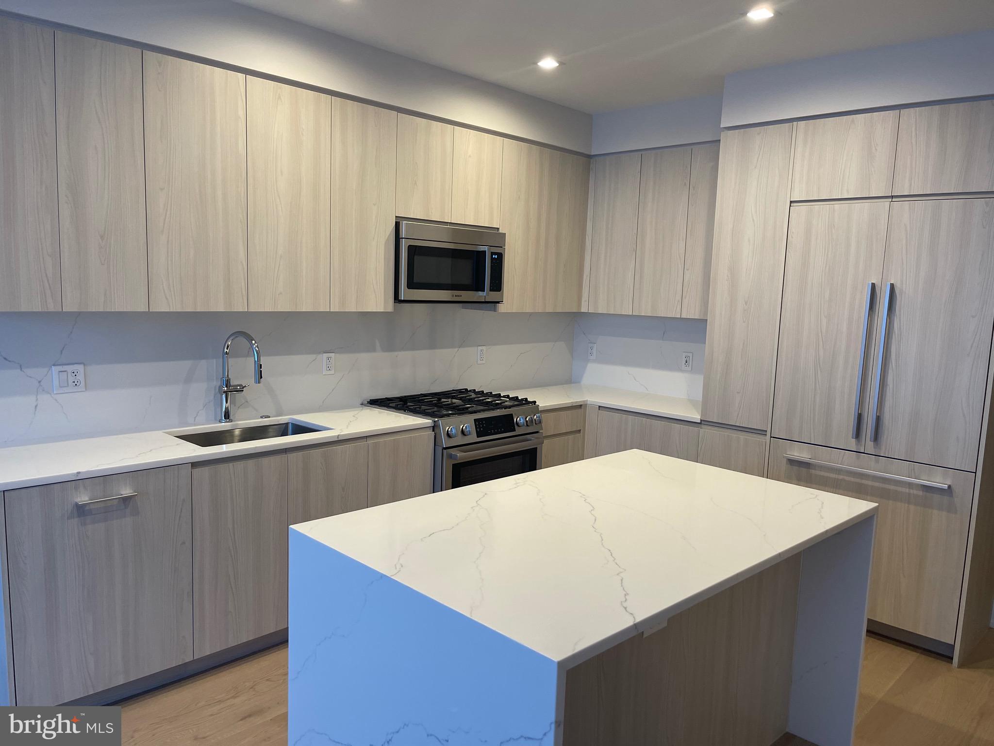 POTOMAC YARD - Residential Lease