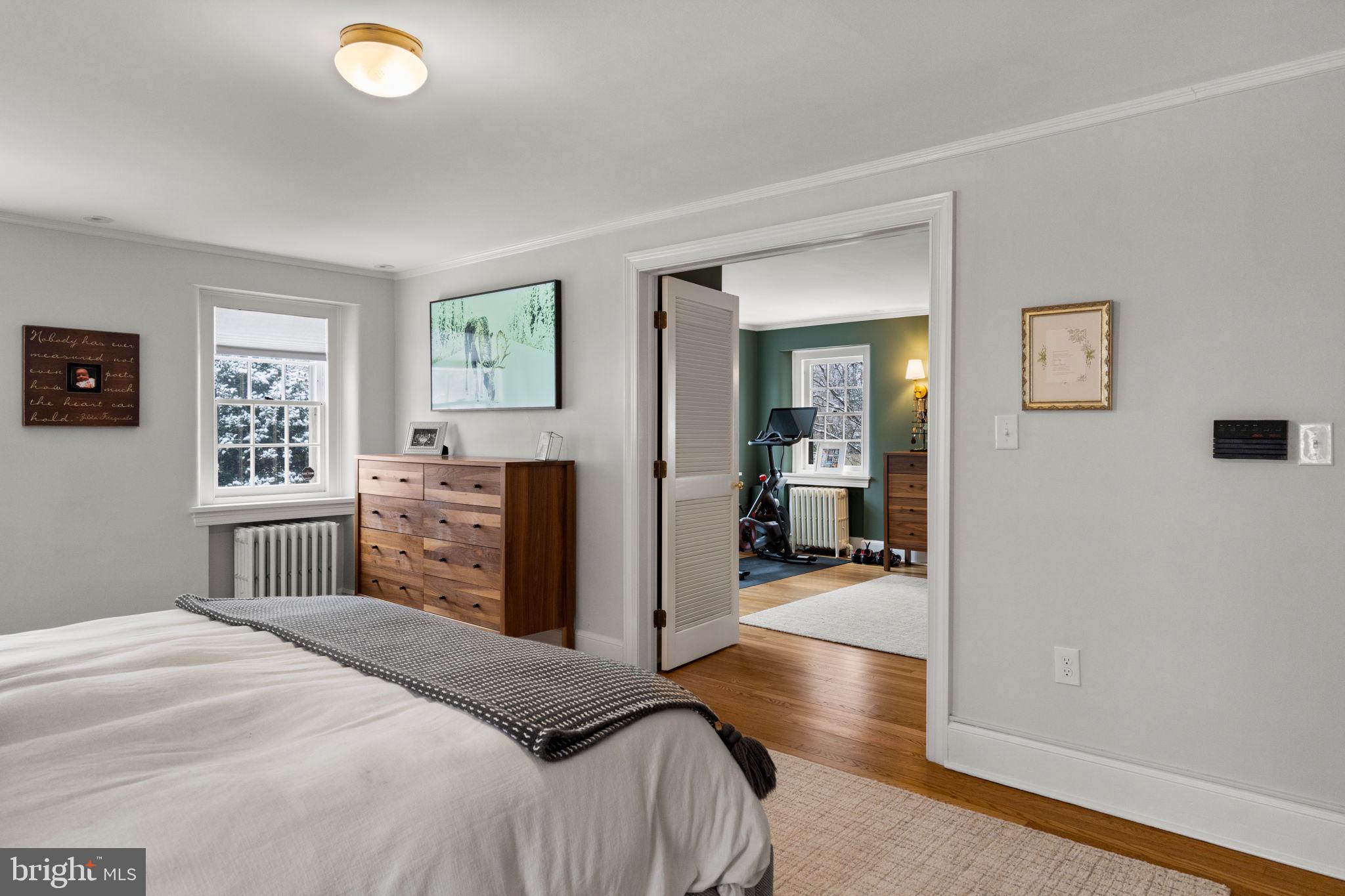 CHESTNUT HILL - Residential