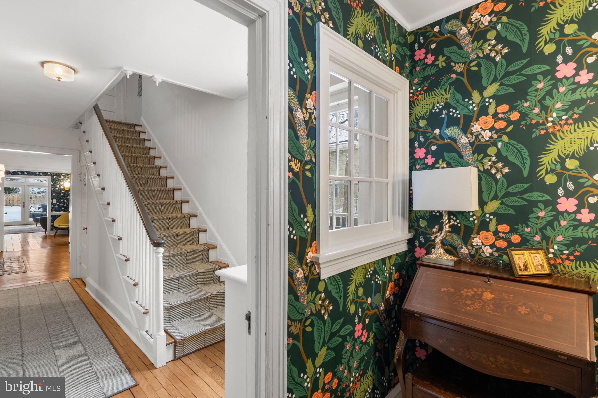 CHESTNUT HILL - Residential