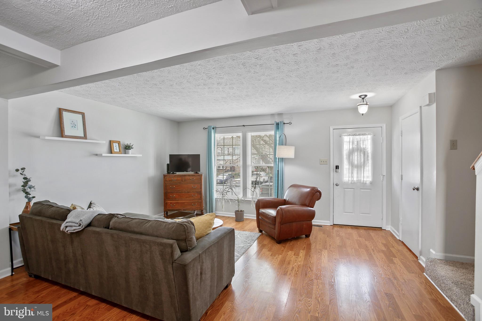 ROBIN MEADOWS - Residential