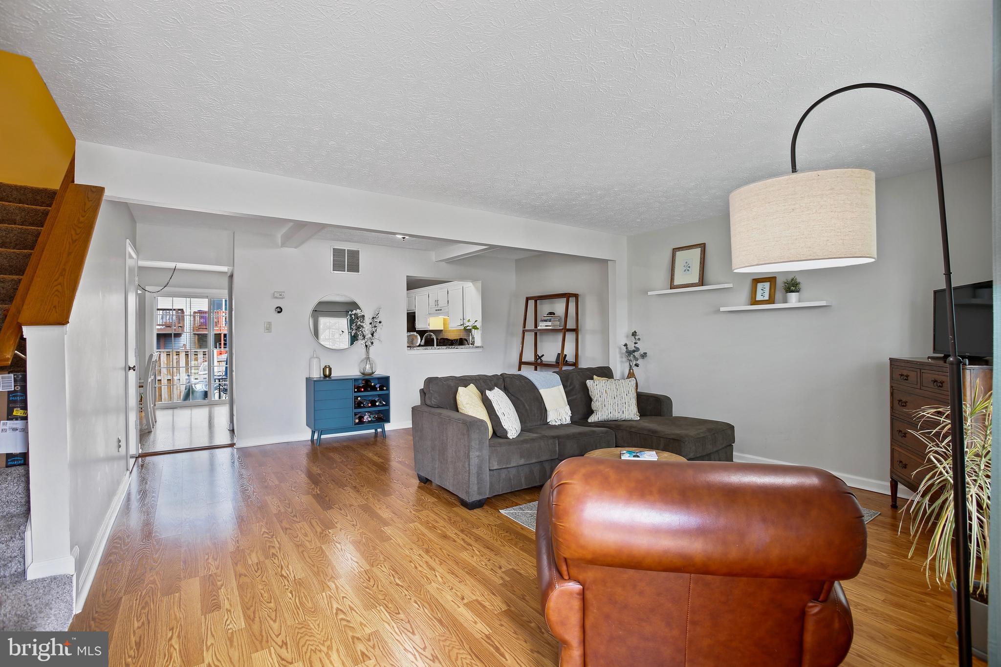 ROBIN MEADOWS - Residential