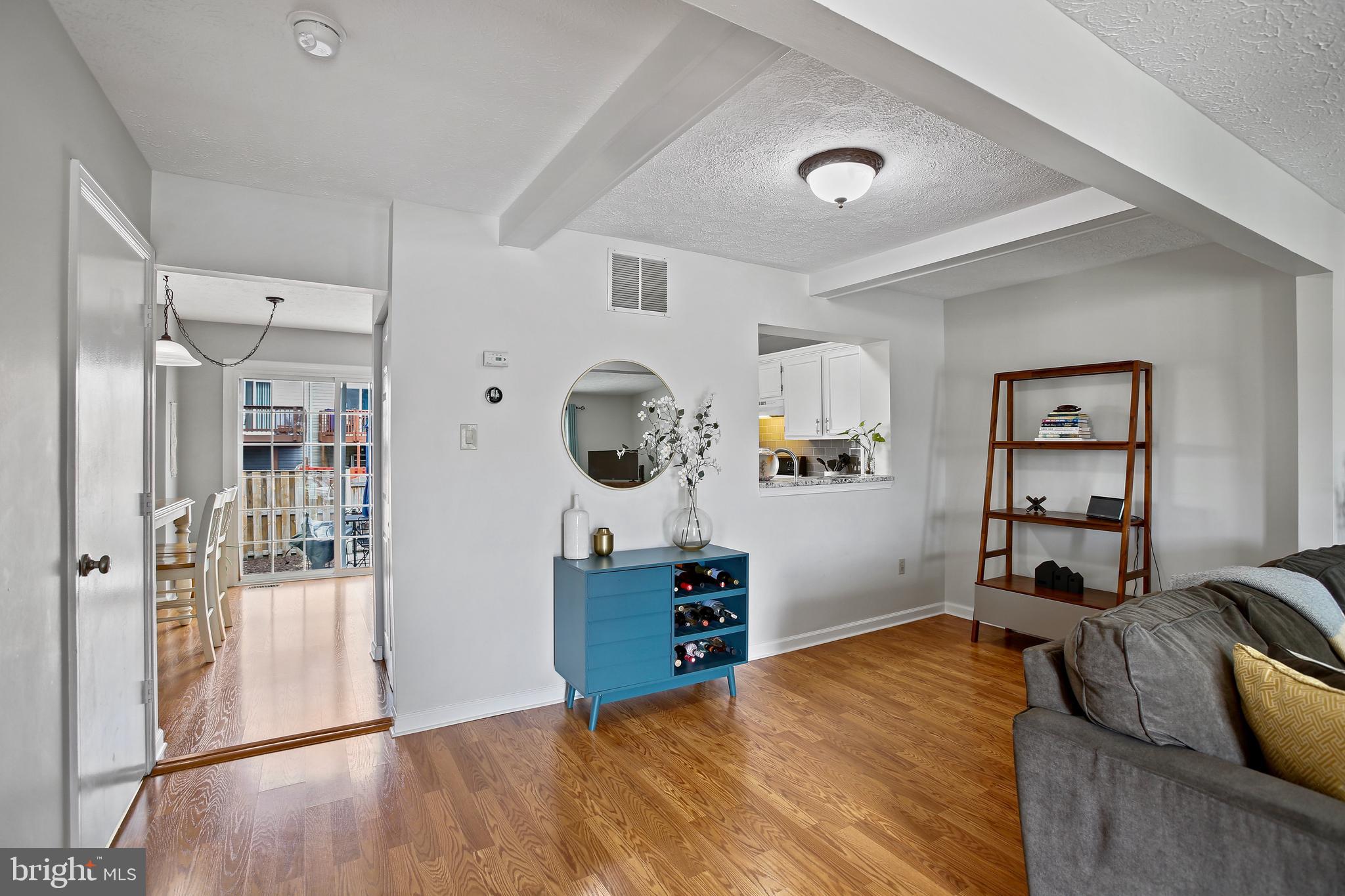 ROBIN MEADOWS - Residential