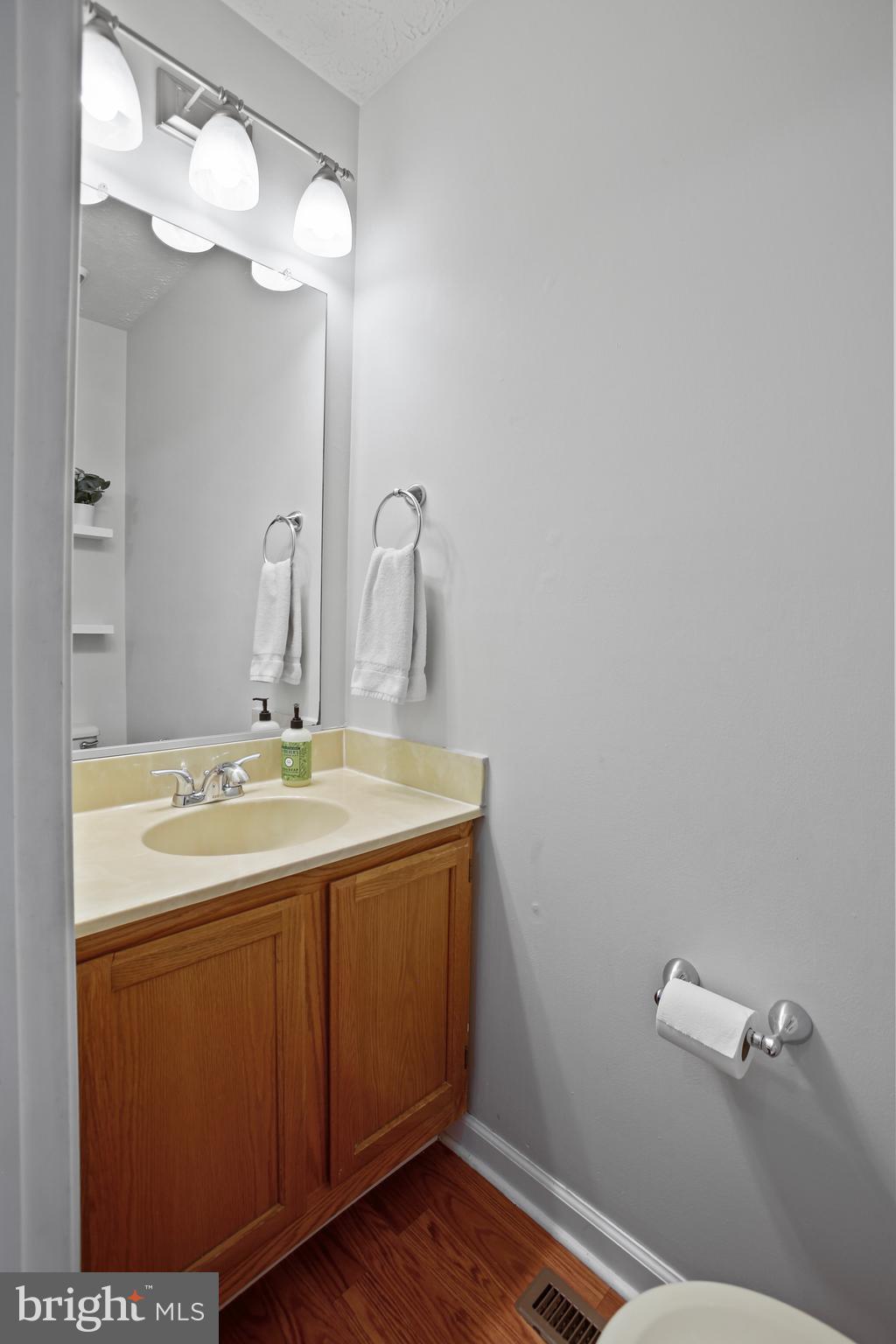 ROBIN MEADOWS - Residential