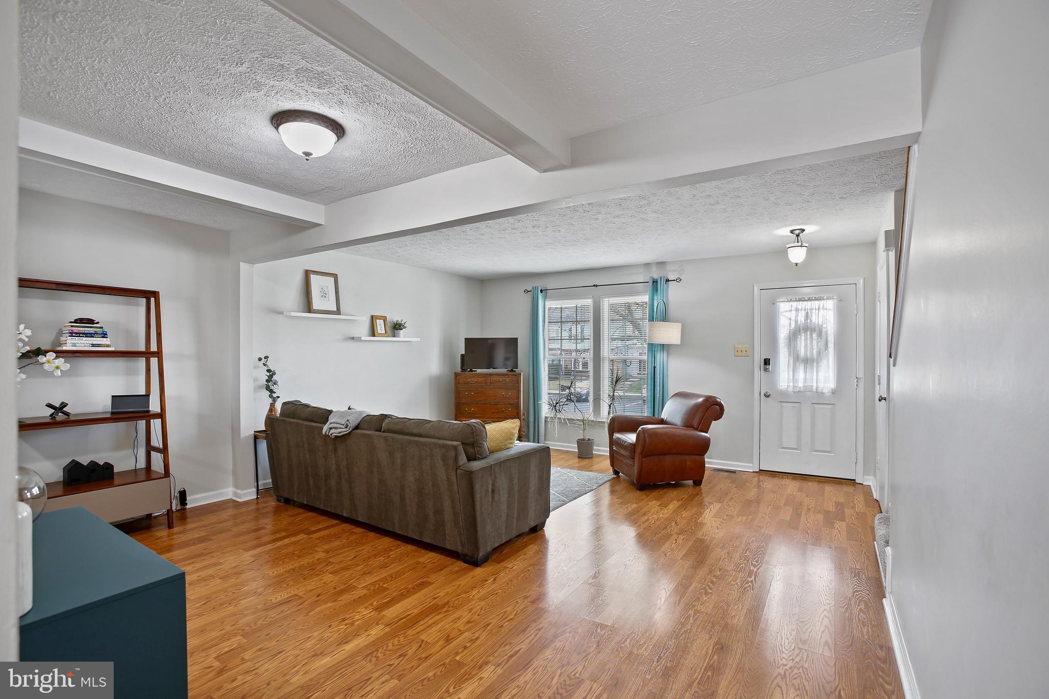 ROBIN MEADOWS - Residential