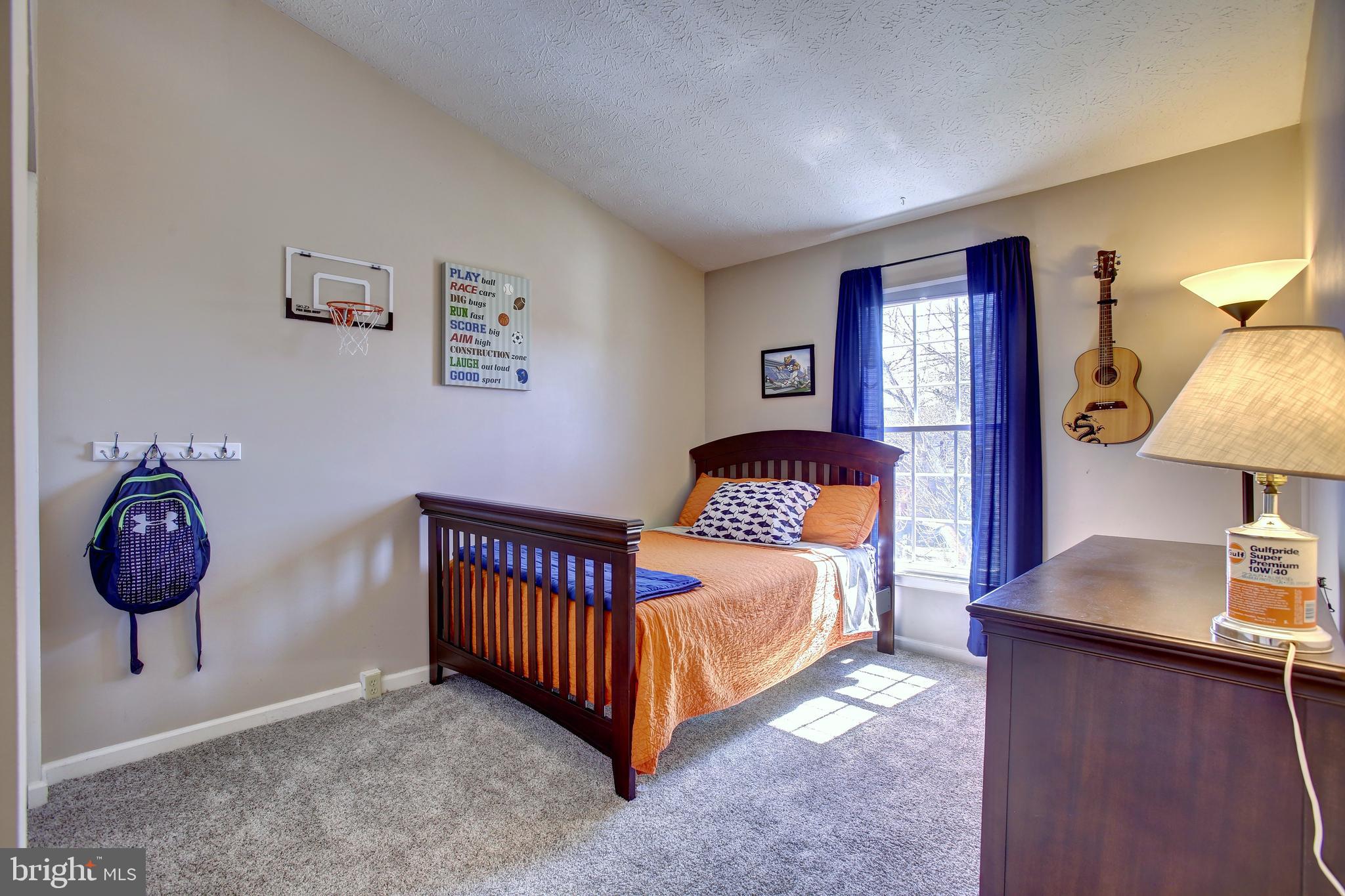 ROBIN MEADOWS - Residential