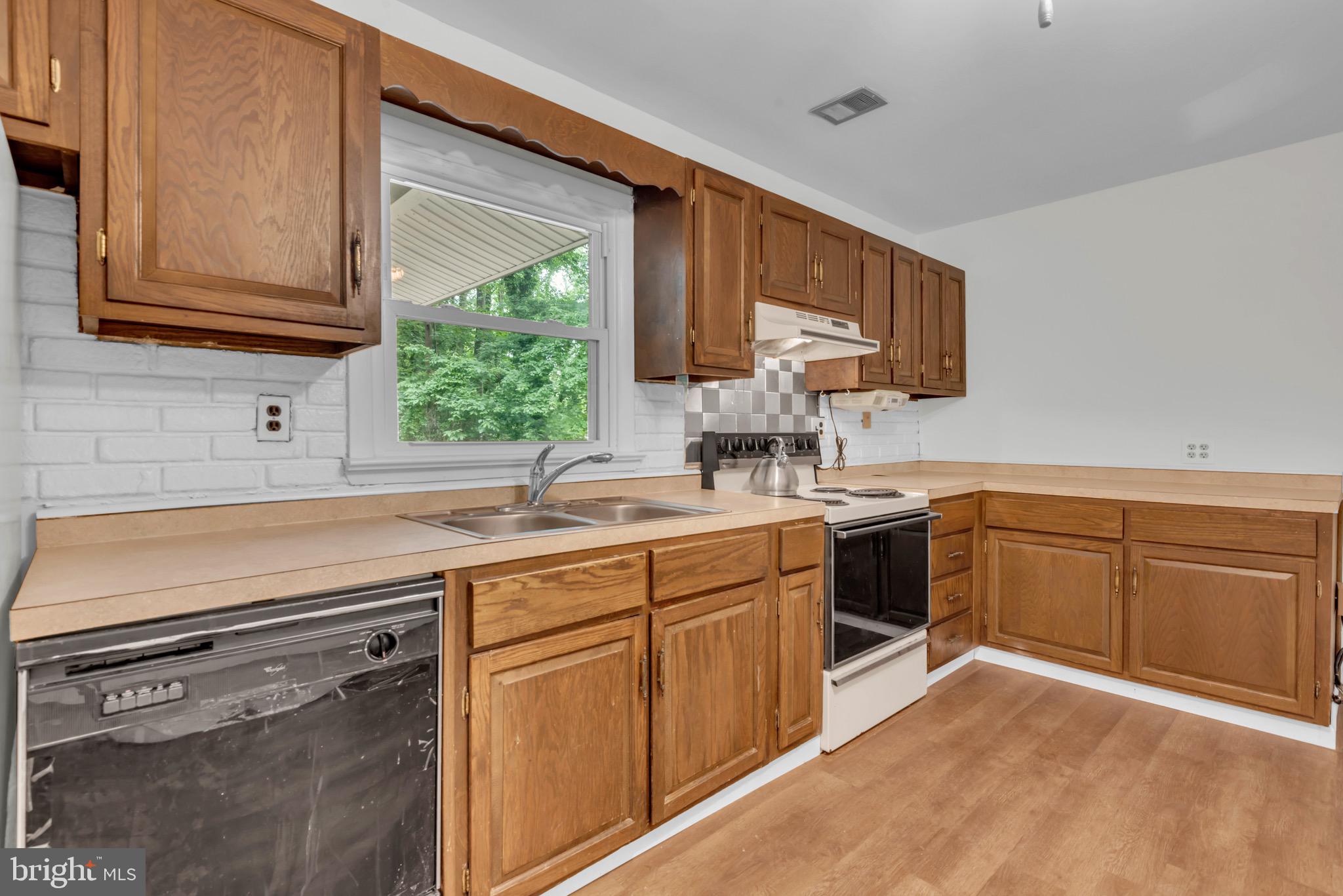 CALVERT MANOR- 1ST ADDN - Residential