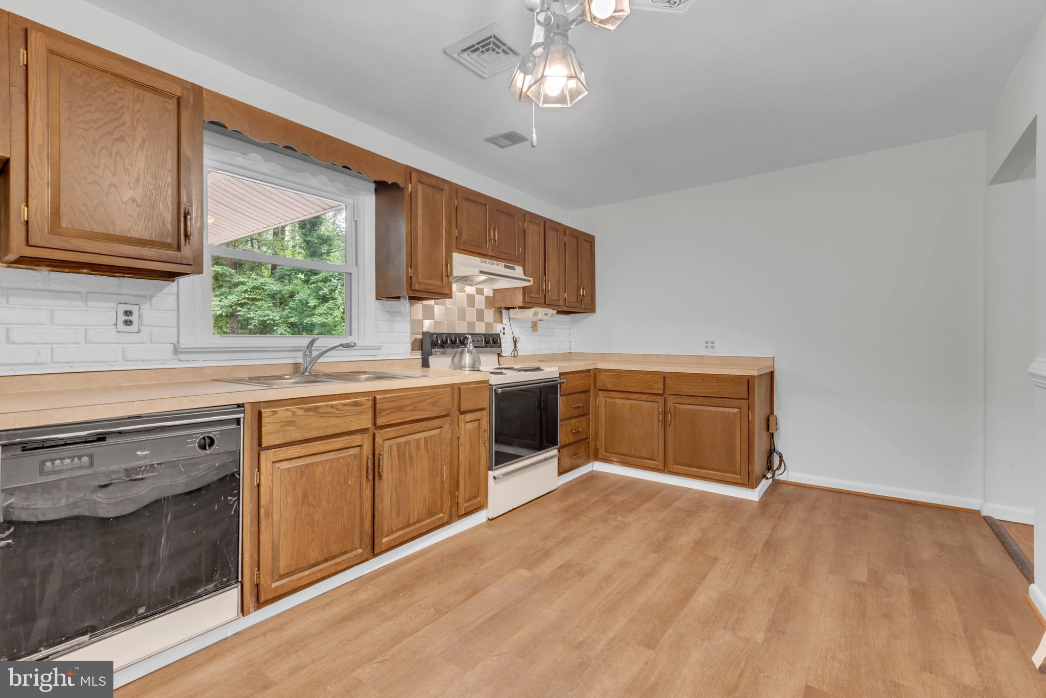 CALVERT MANOR- 1ST ADDN - Residential