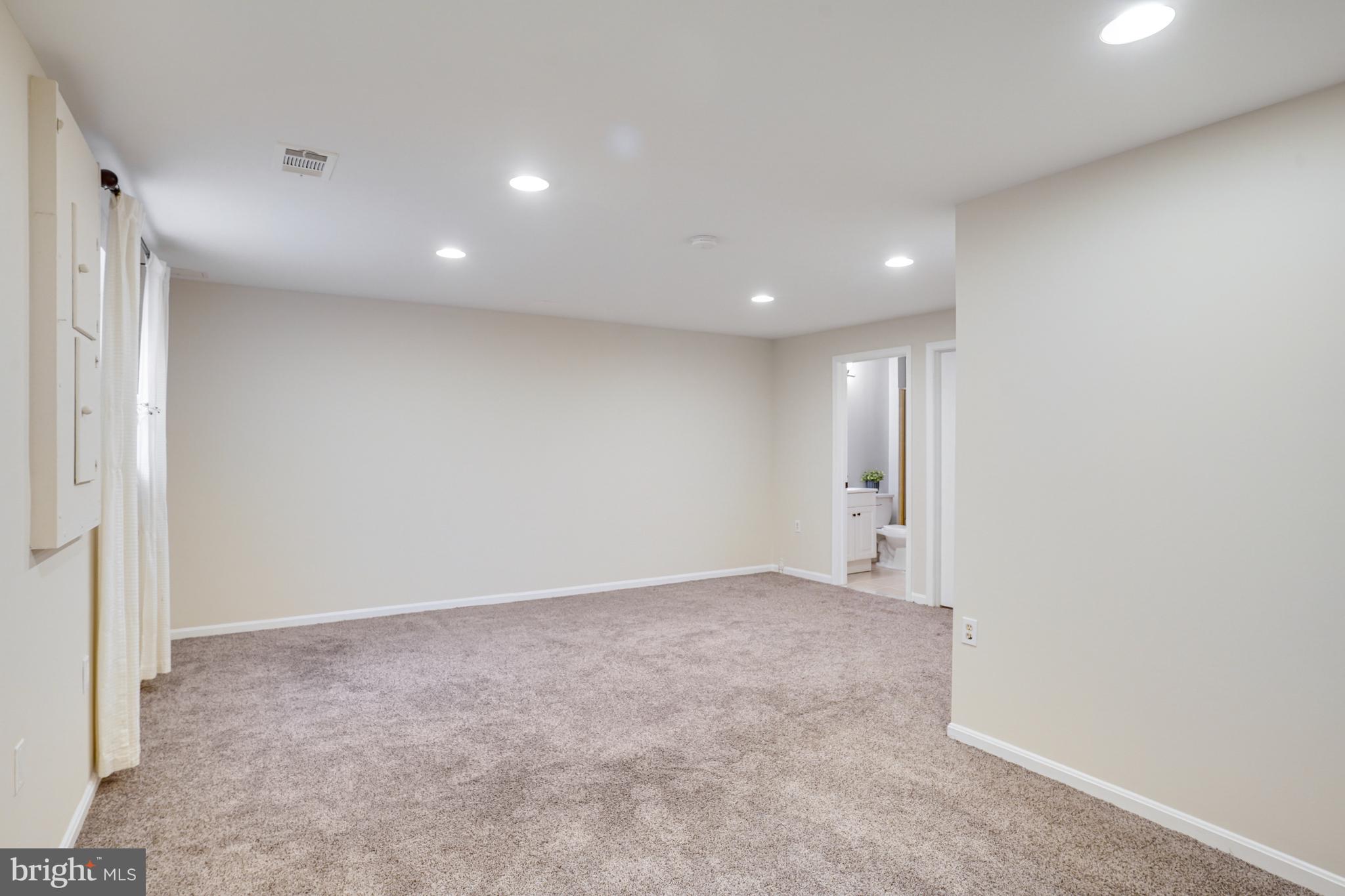 BURKE CENTRE - Residential