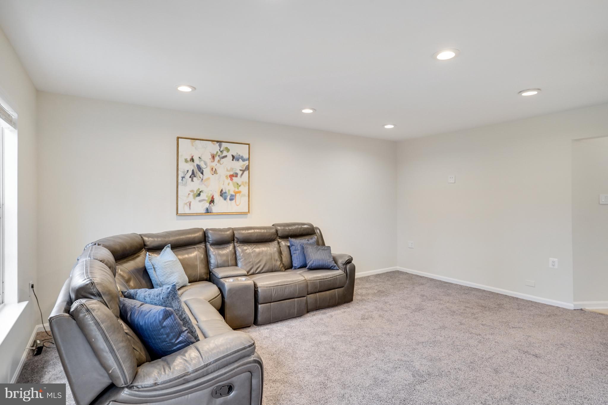 BURKE CENTRE - Residential