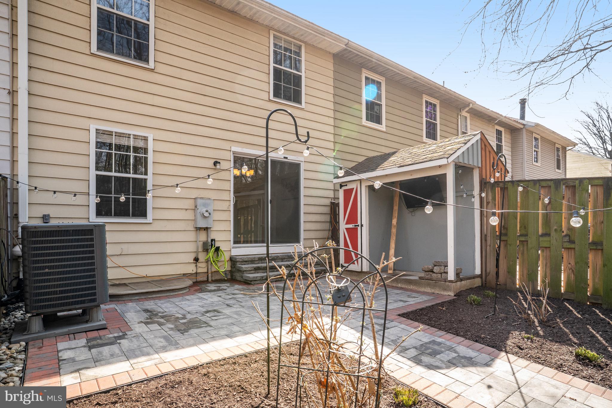 BURKE CENTRE - Residential