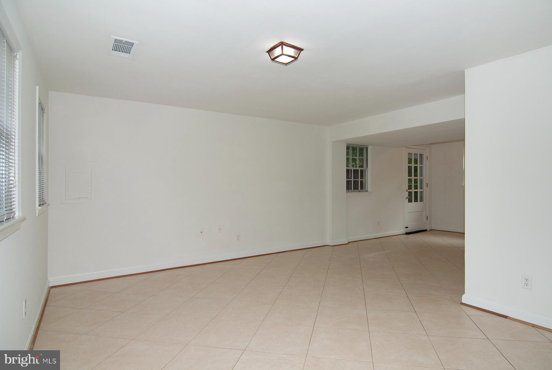 ALTA VISTA - Residential Lease