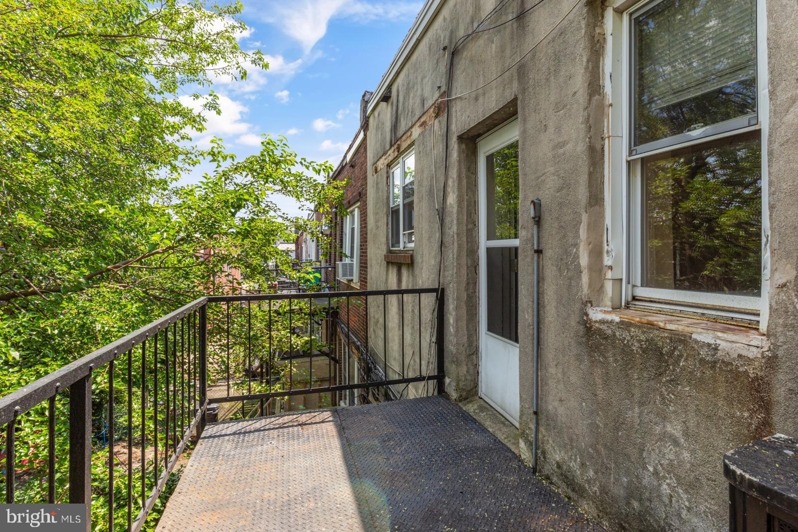 WALNUT HILL - Residential Lease