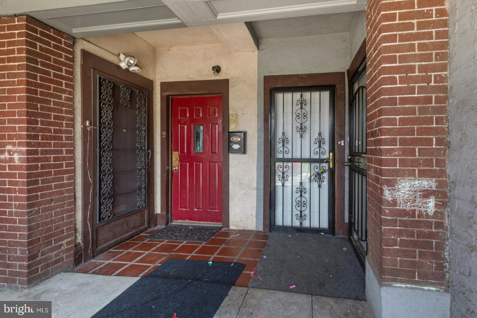 WALNUT HILL - Residential Lease