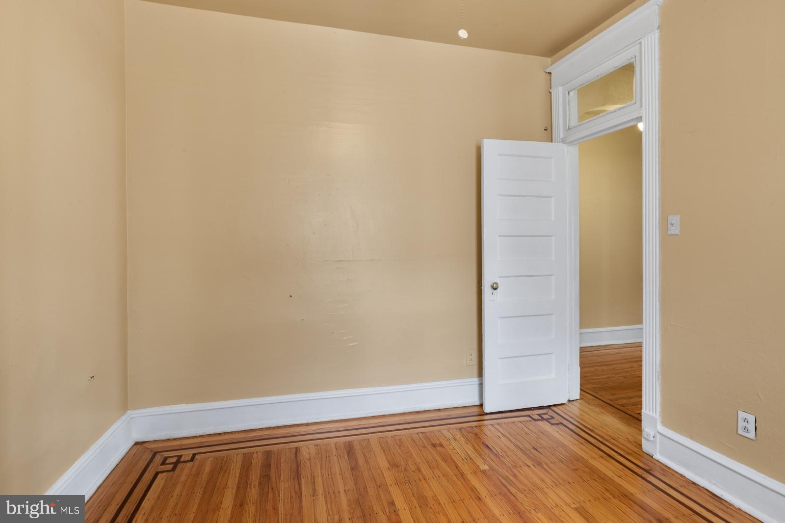 WALNUT HILL - Residential Lease