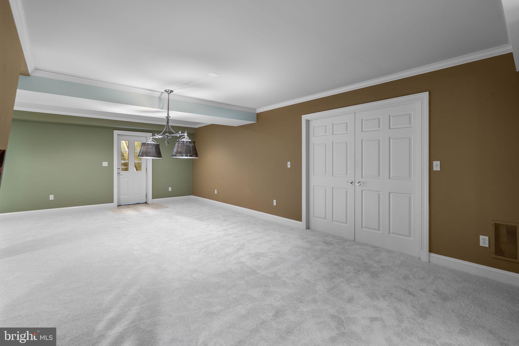 HARLEQUIN - Residential