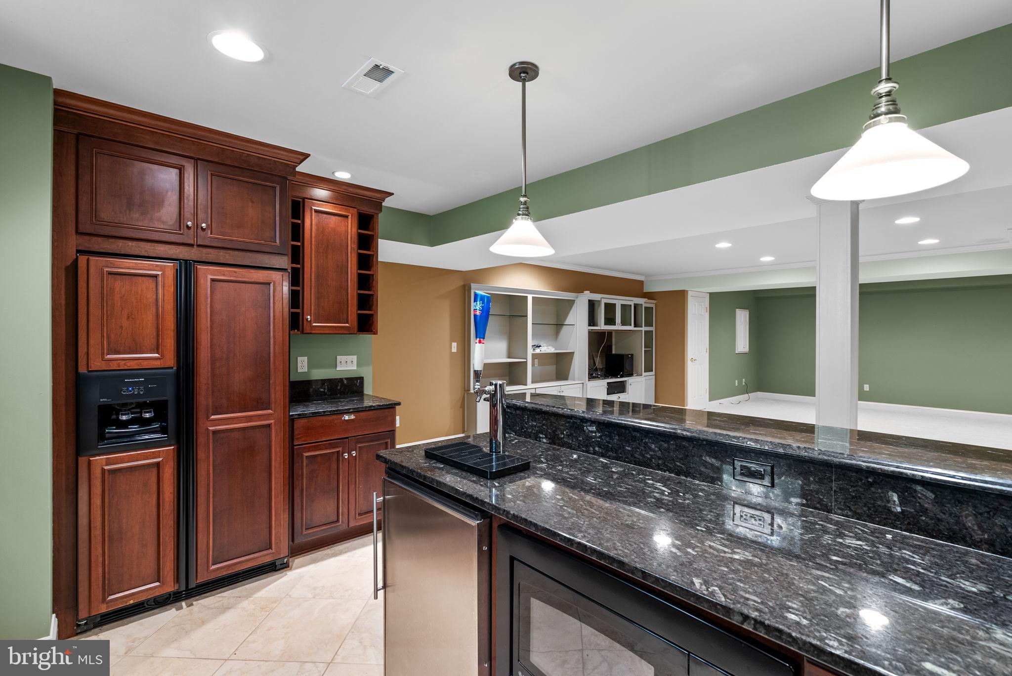 HARLEQUIN - Residential