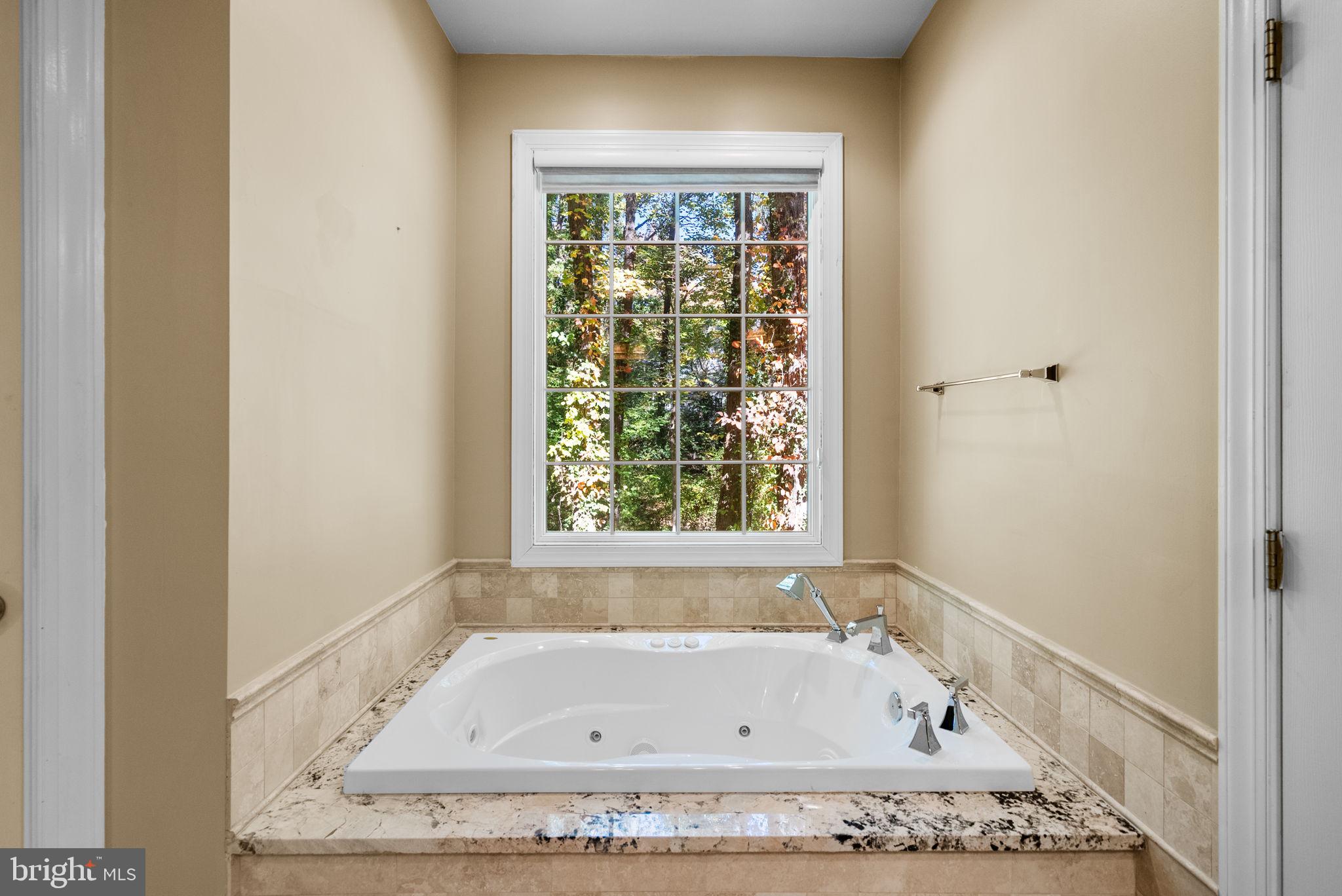 HARLEQUIN - Residential