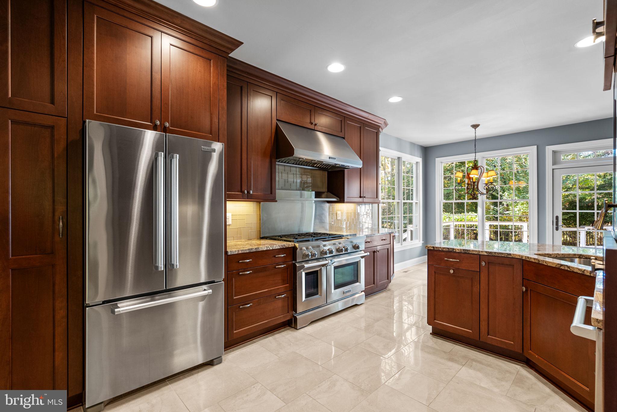 HARLEQUIN - Residential