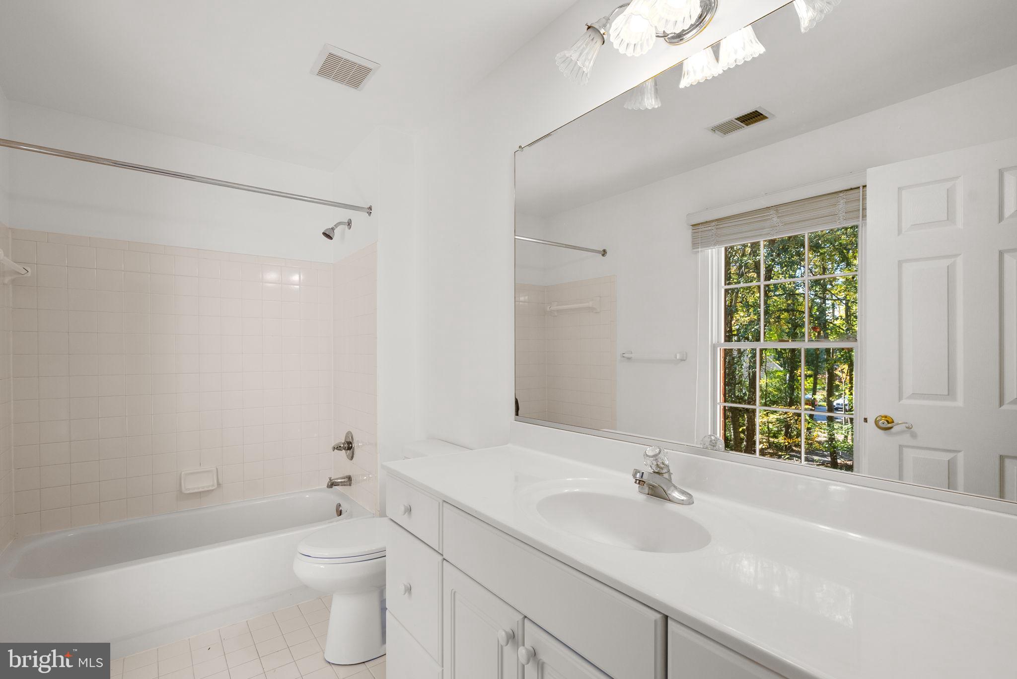 HARLEQUIN - Residential