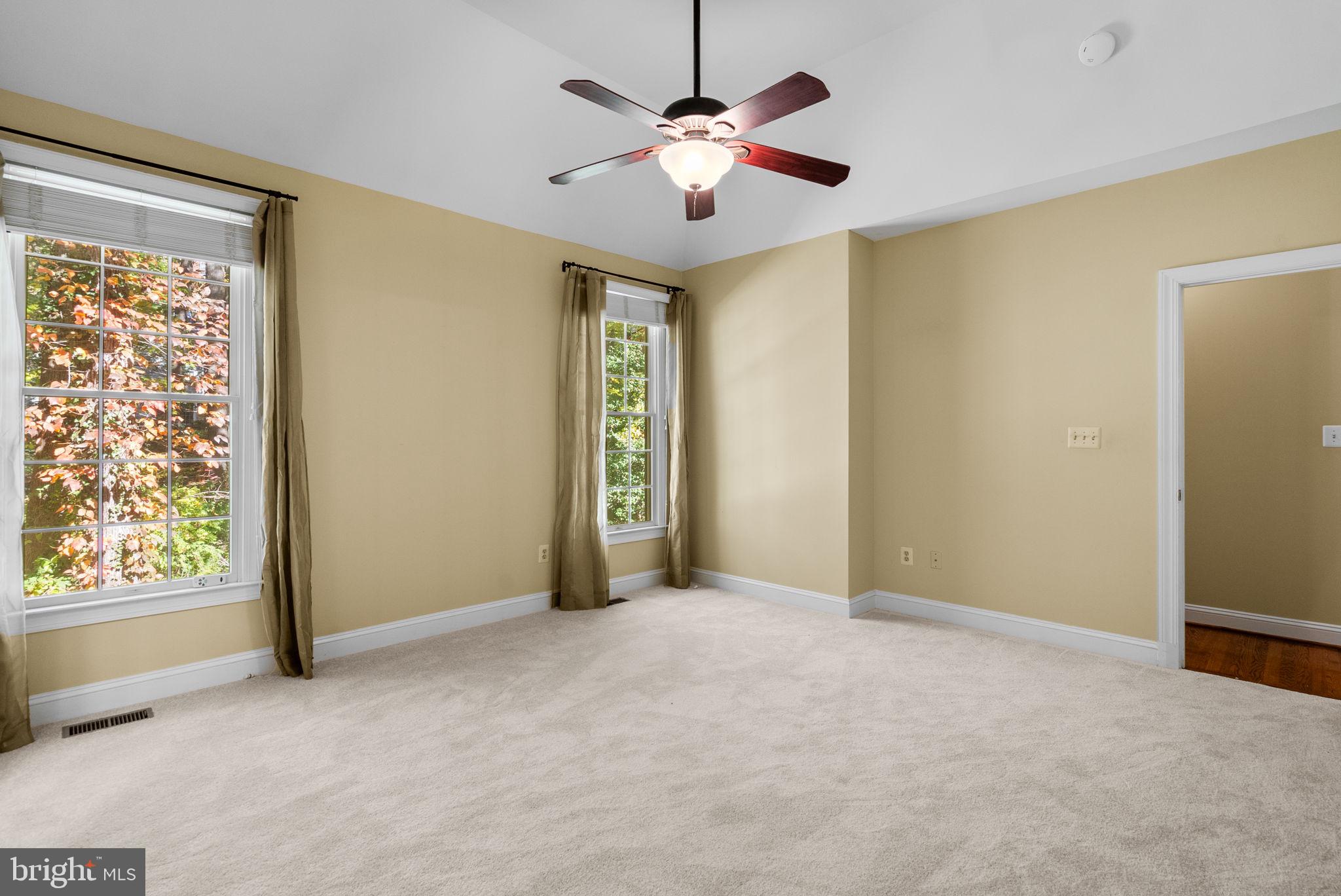 HARLEQUIN - Residential