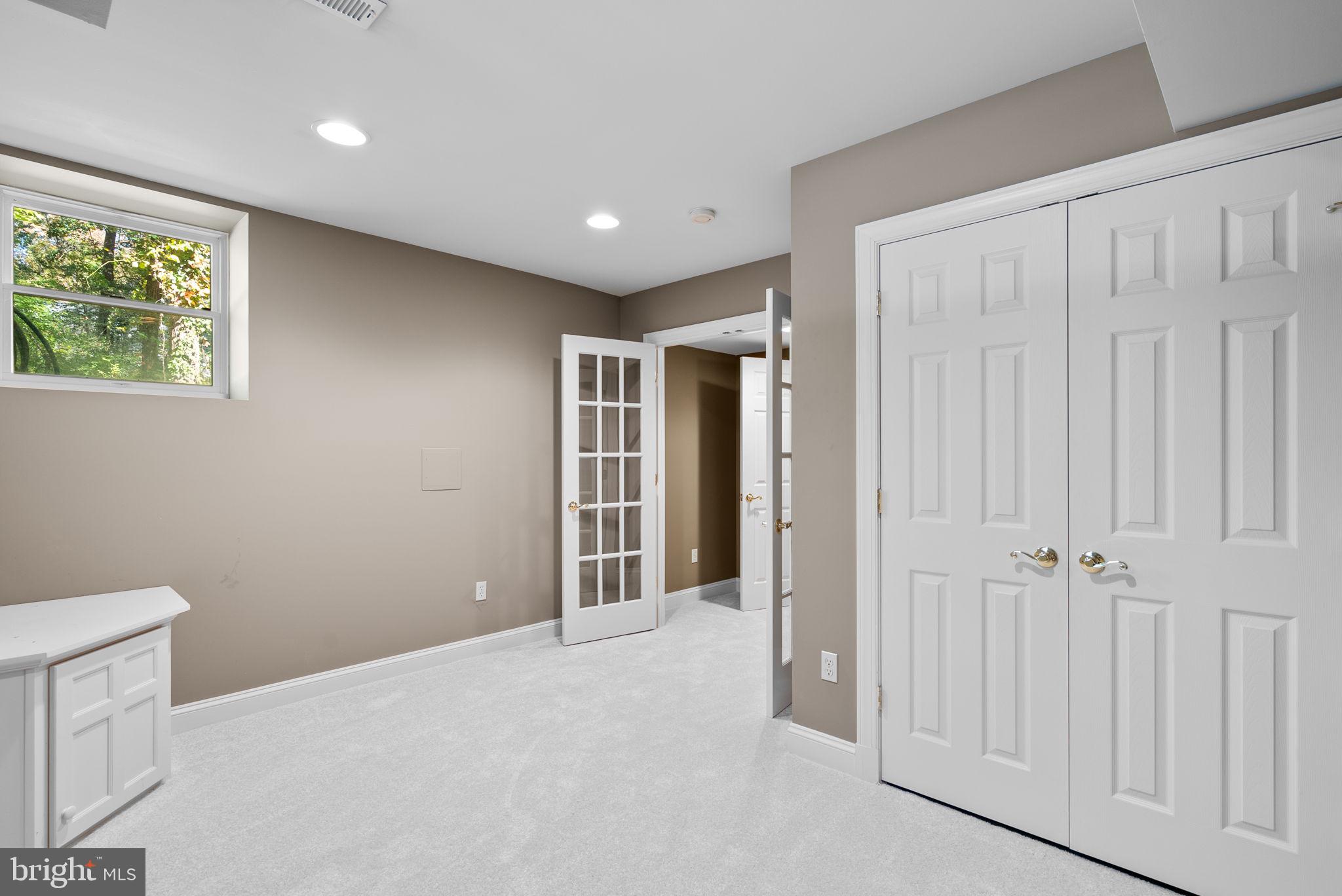 HARLEQUIN - Residential