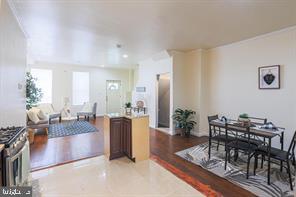 WEST FOREST PARK - Residential