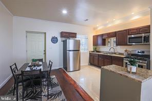 WEST FOREST PARK - Residential