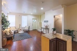 WEST FOREST PARK - Residential