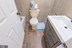 WEST FOREST PARK - Residential