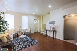 WEST FOREST PARK - Residential