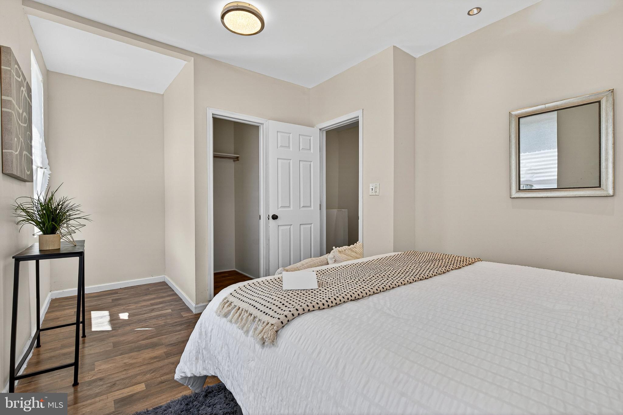 WEST FOREST PARK - Residential