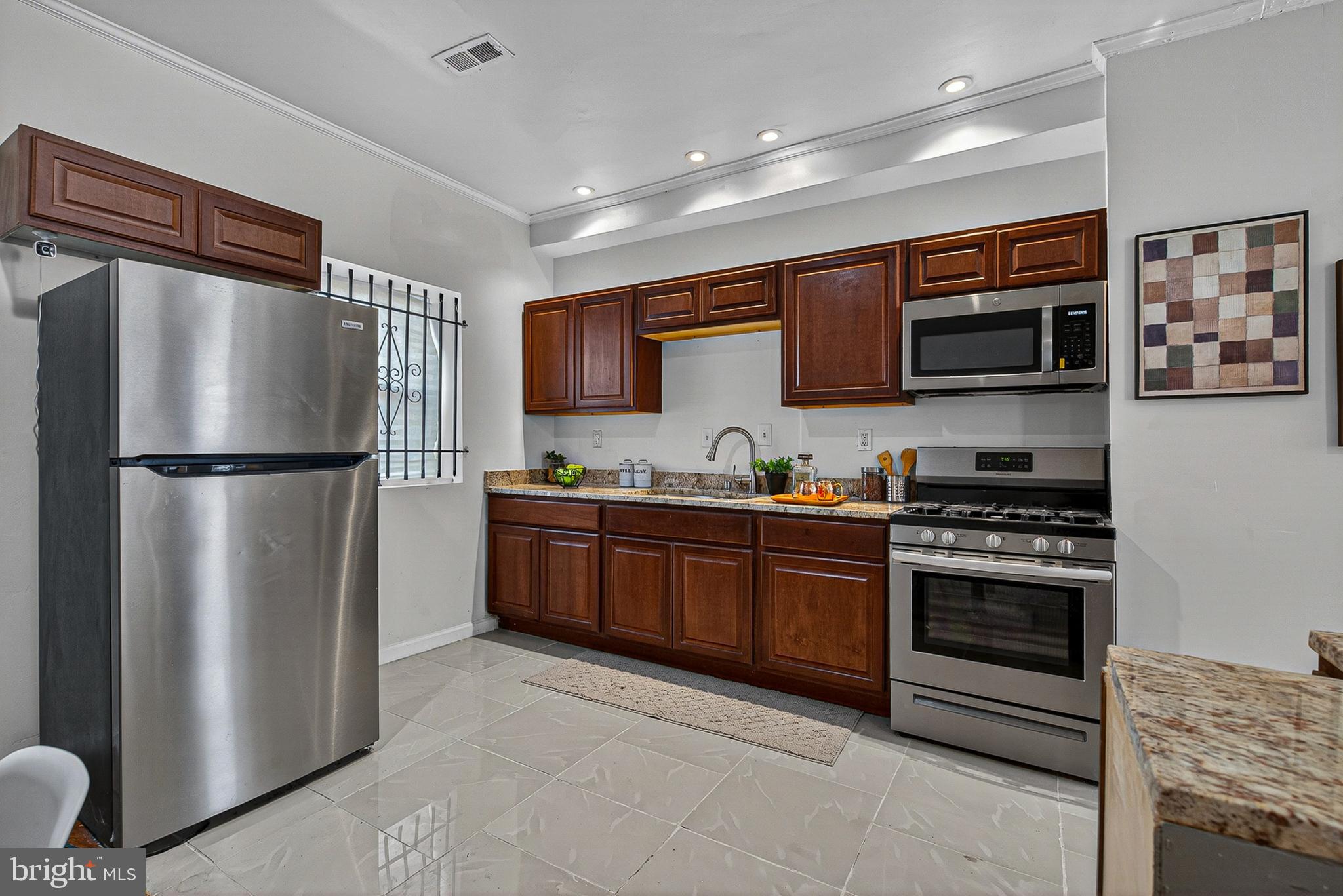 WEST FOREST PARK - Residential