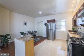 WEST FOREST PARK - Residential