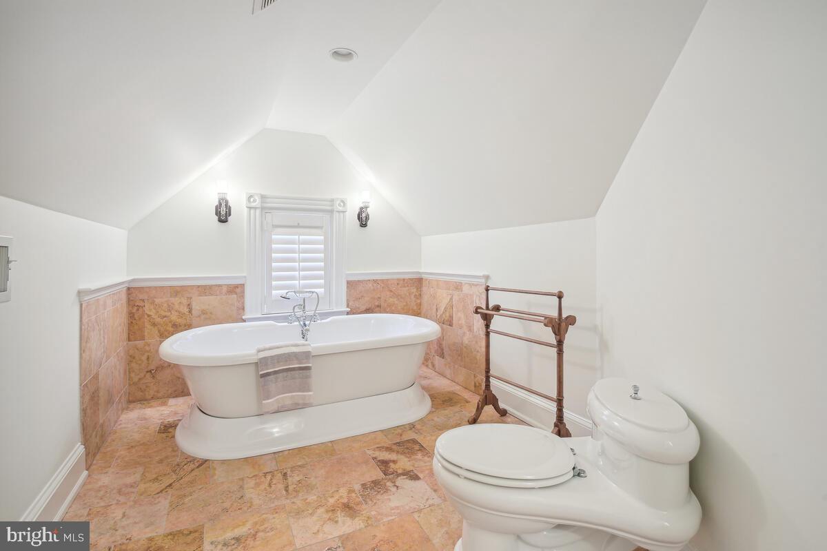 KENILWORTH - Residential